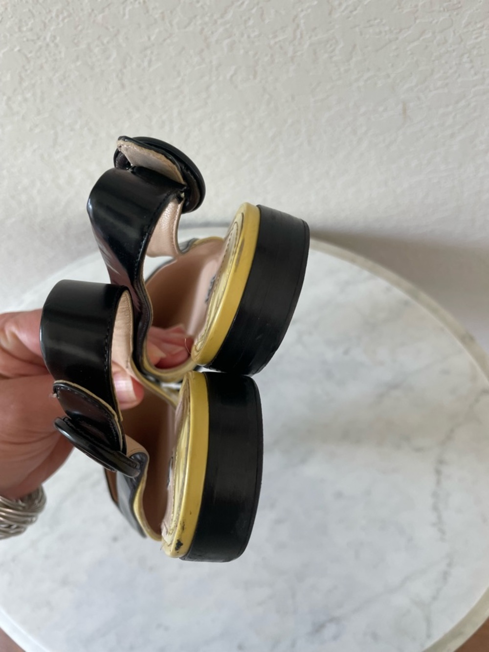 Prada Ananas + Nero pointed-toe slingback shoes in yellow and black Size 37 1/2 - Picture 8 of 12
